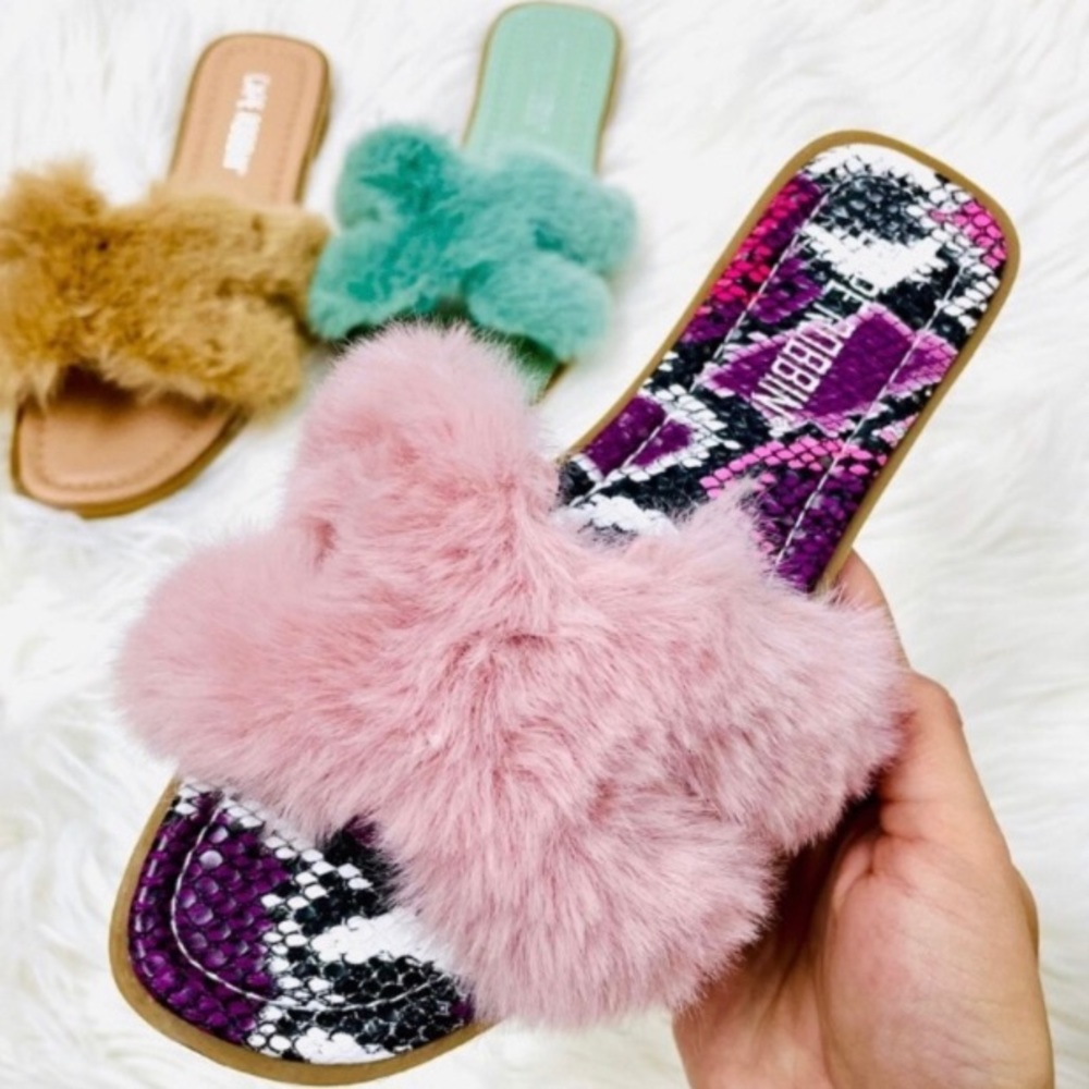 Furry “Chain Link” Sandals